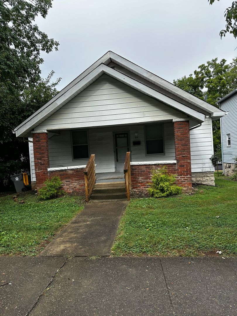 Bloomington House: 514 S Washington Street