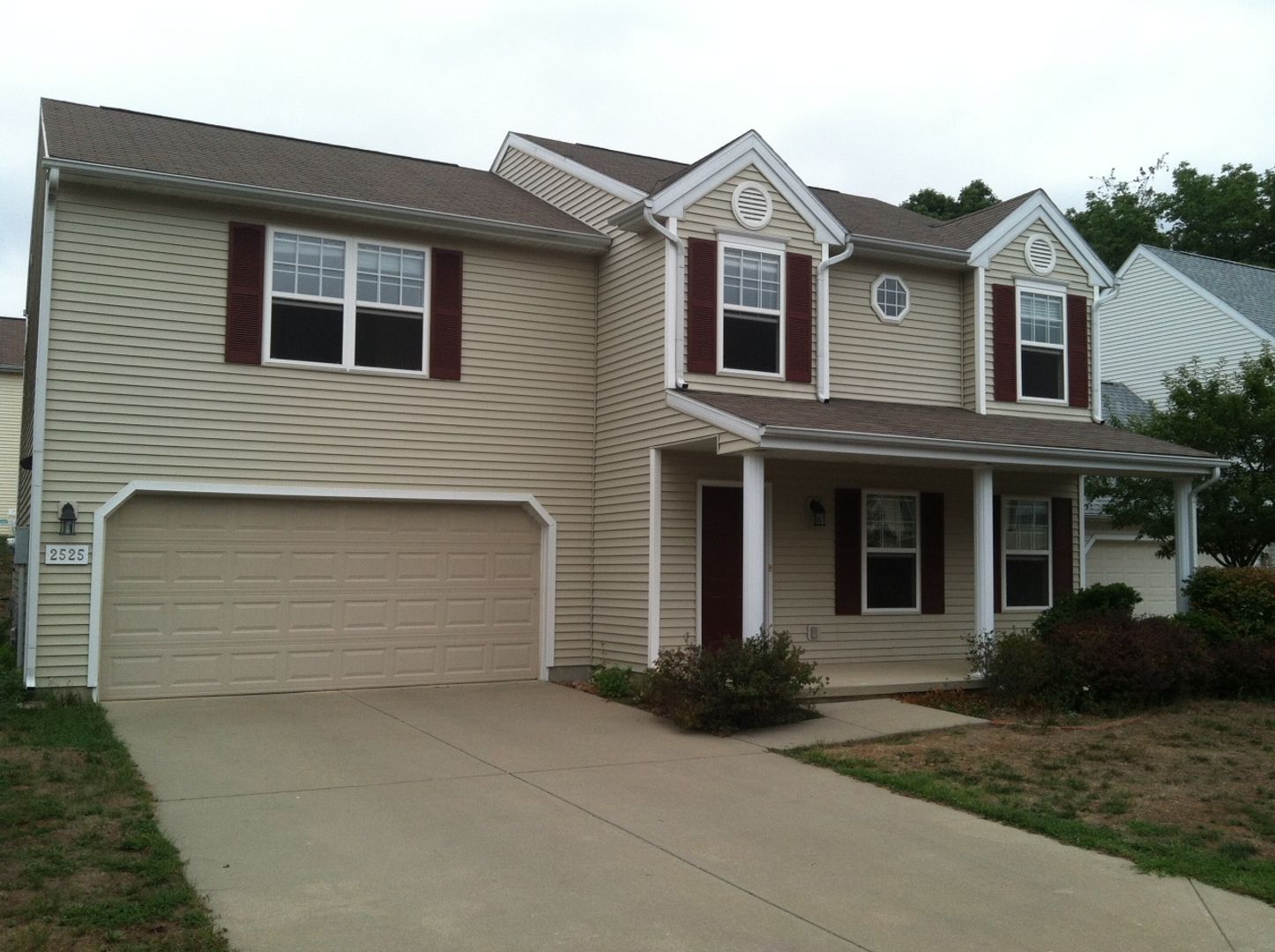 Bloomington House: 2525 E Clay Court