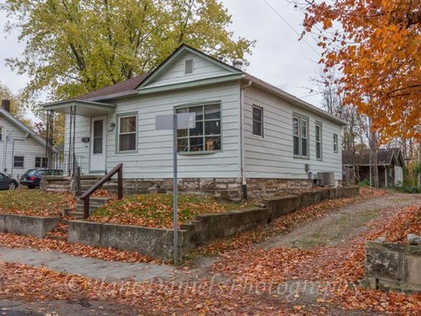 Bloomington House: 806 N Lincoln Street