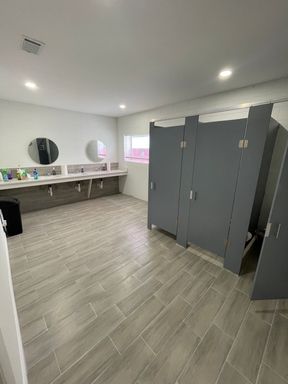 2 or 4 Office Spaces for Lease – photo 1