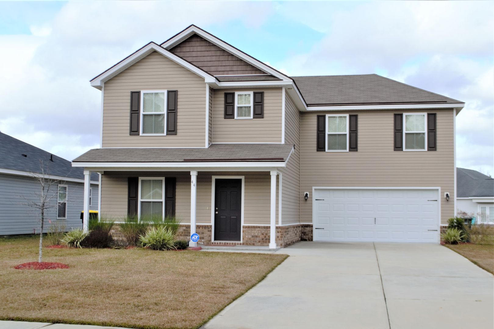 Savannah House: 44 Hartland Ct