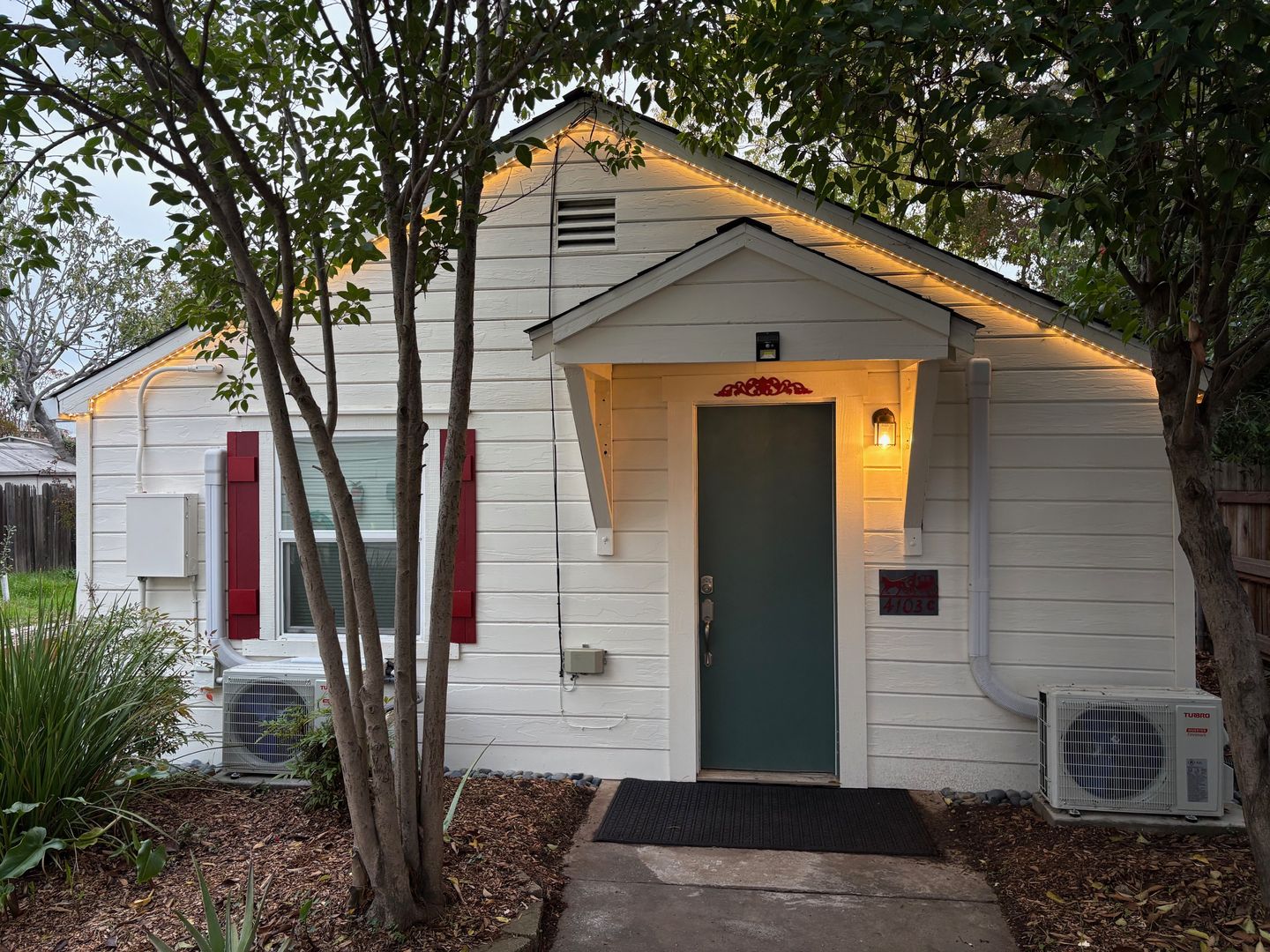 Sacramento Apartment: 4103 22nd Street