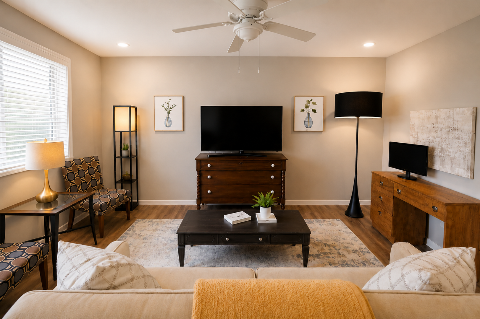 Lexington Apartment: 120 Lake Villa Rd
