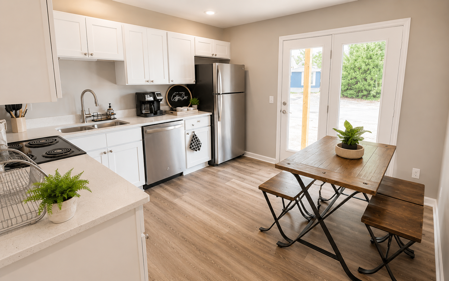 Lexington Apartment: 120 Lake Villa Rd