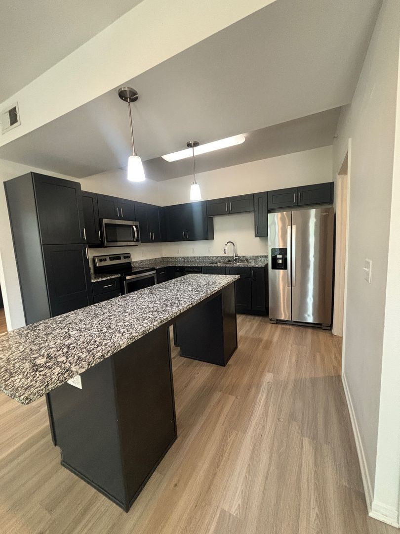 Little Rock Apartment: 30 Ayla Dr