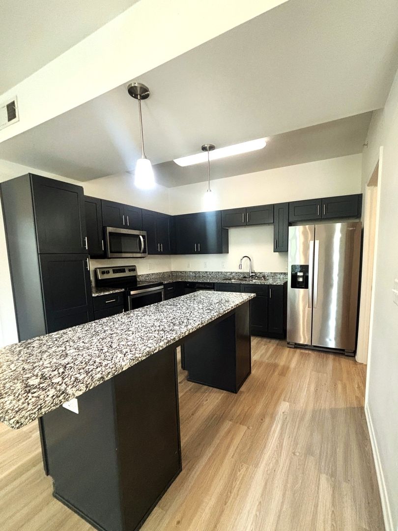Little Rock Apartment: 30 Ayla Dr