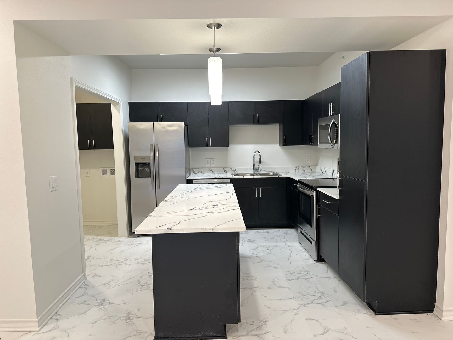 Little Rock Apartment: 22901 Chenal Valley Drive
