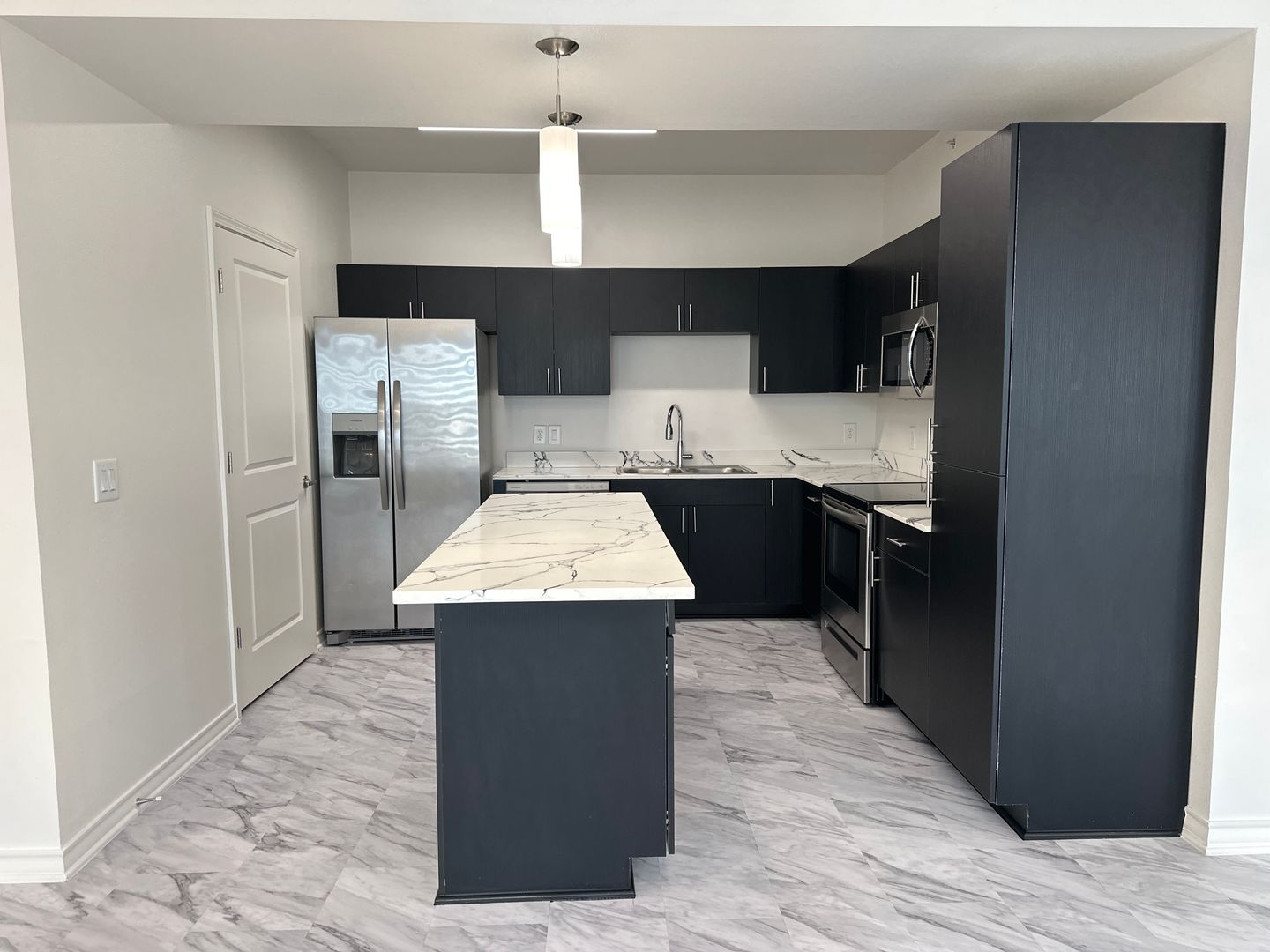 Little Rock Apartment: 22901 Chenal Valley Drive