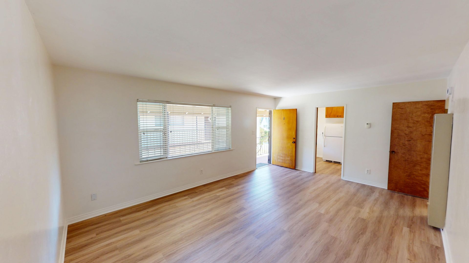 Coronado Apartment: 1030 Isabella Ave