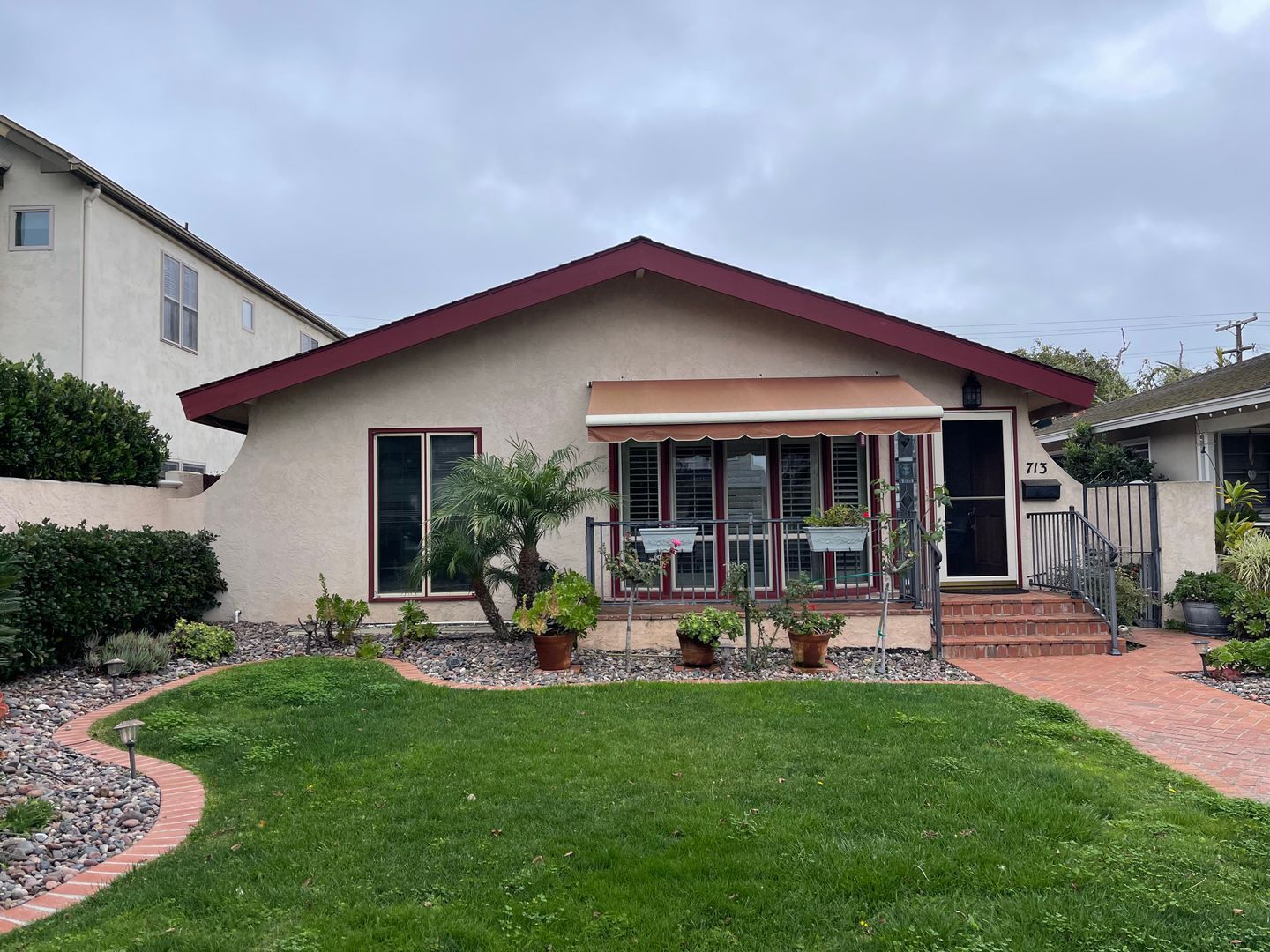 Coronado House: 713 I Ave