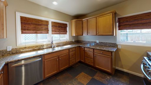 Spacious 5-Bedroom Home Near San Diego State University – photo 1