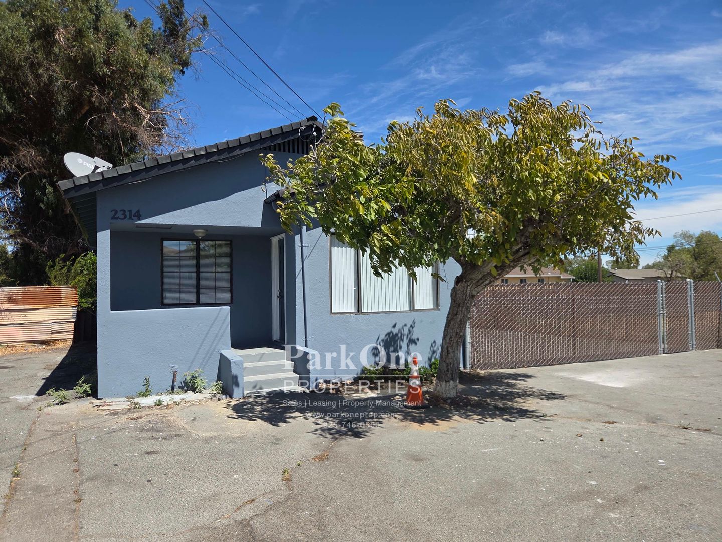 Bay Point House: 2314 Willow Pass Rd