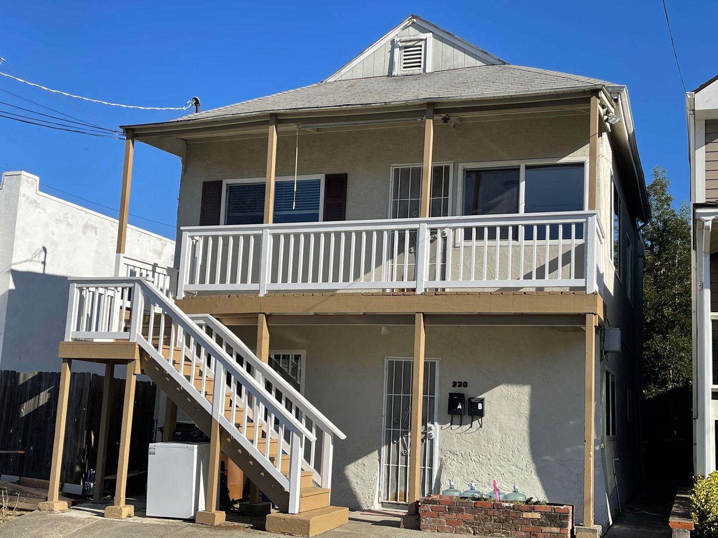 Martinez Apartment: 230 Buckley St