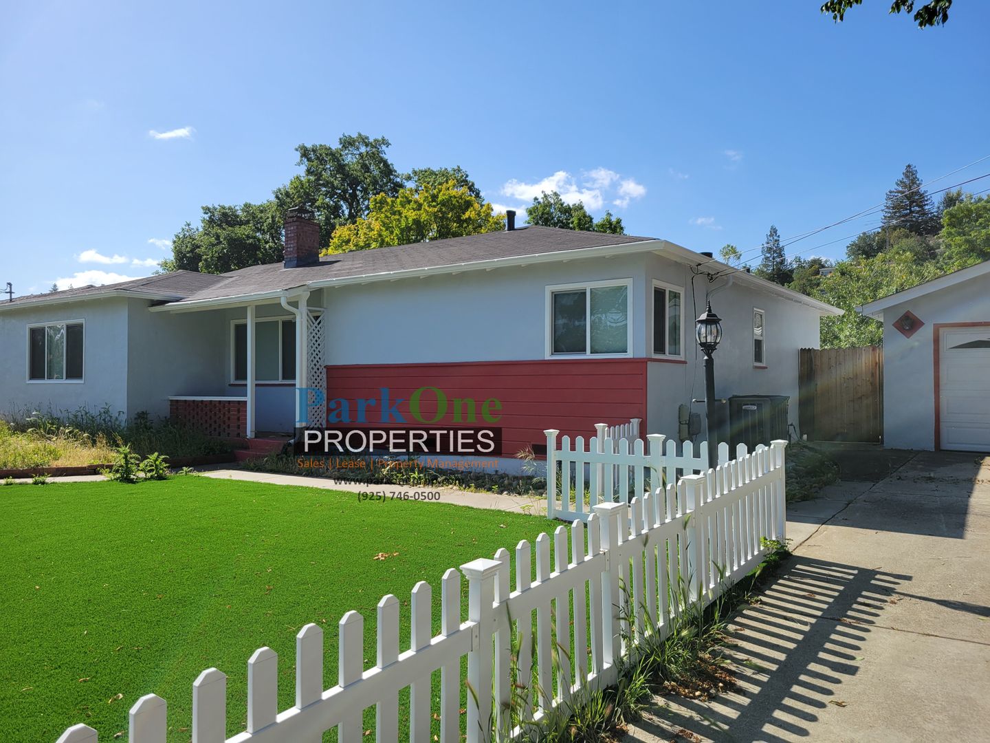 Walnut Creek House: 1867 Poplar Drive