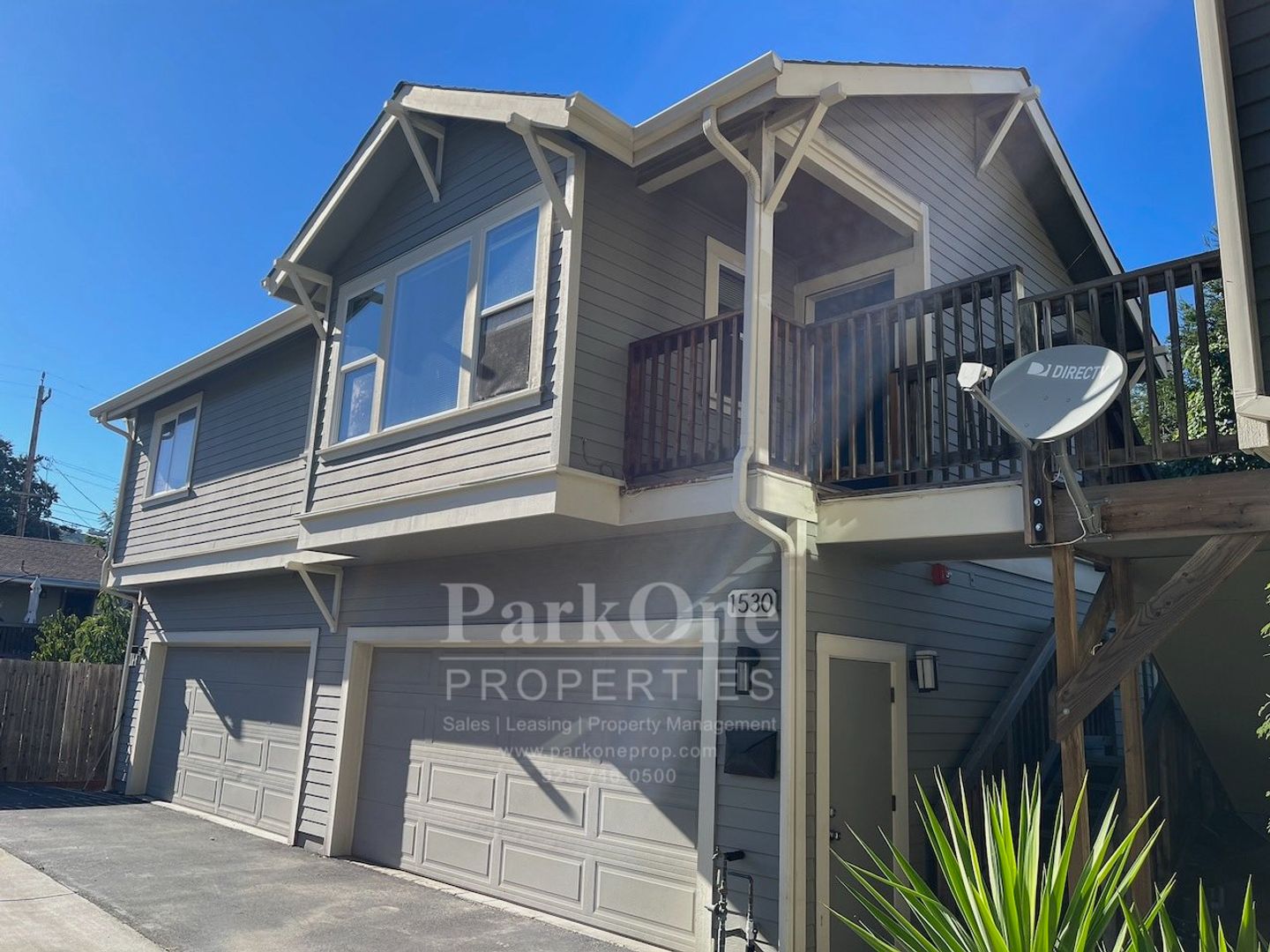 Martinez Apartment: 1530-1534 Willow Street