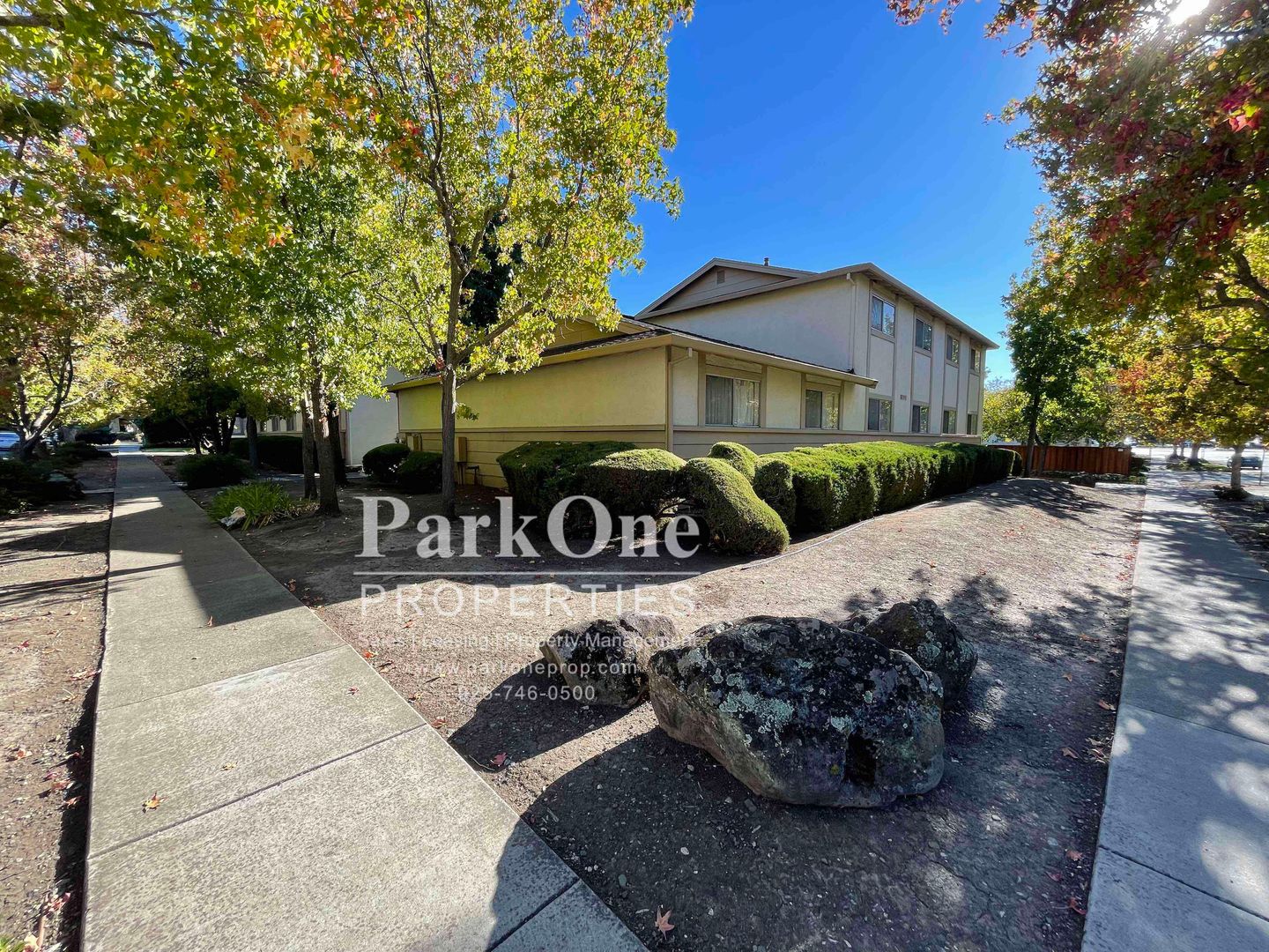 Concord Apartment: 1976 Bonifacio St