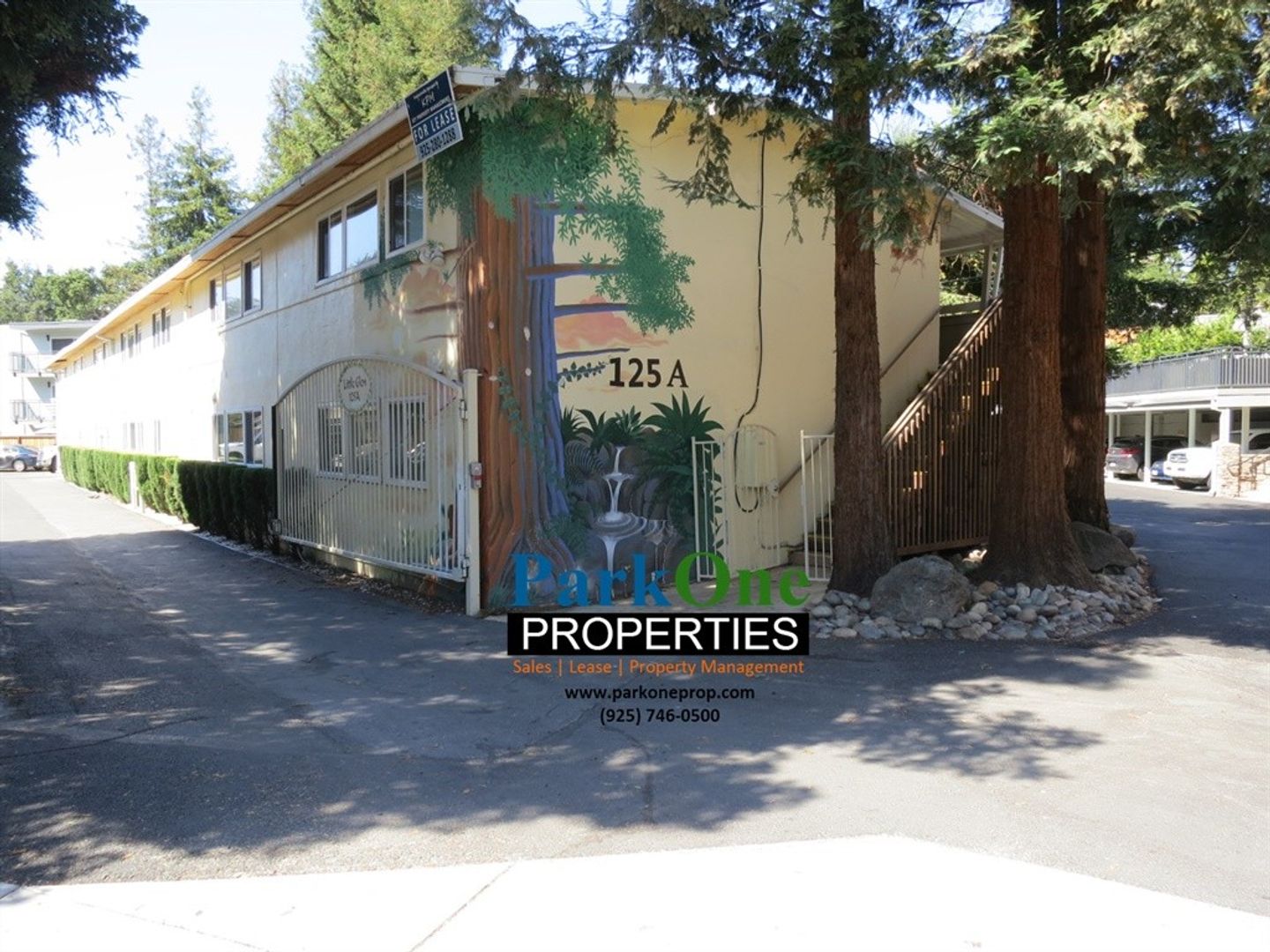 Walnut Creek Apartment: 125A Near Court