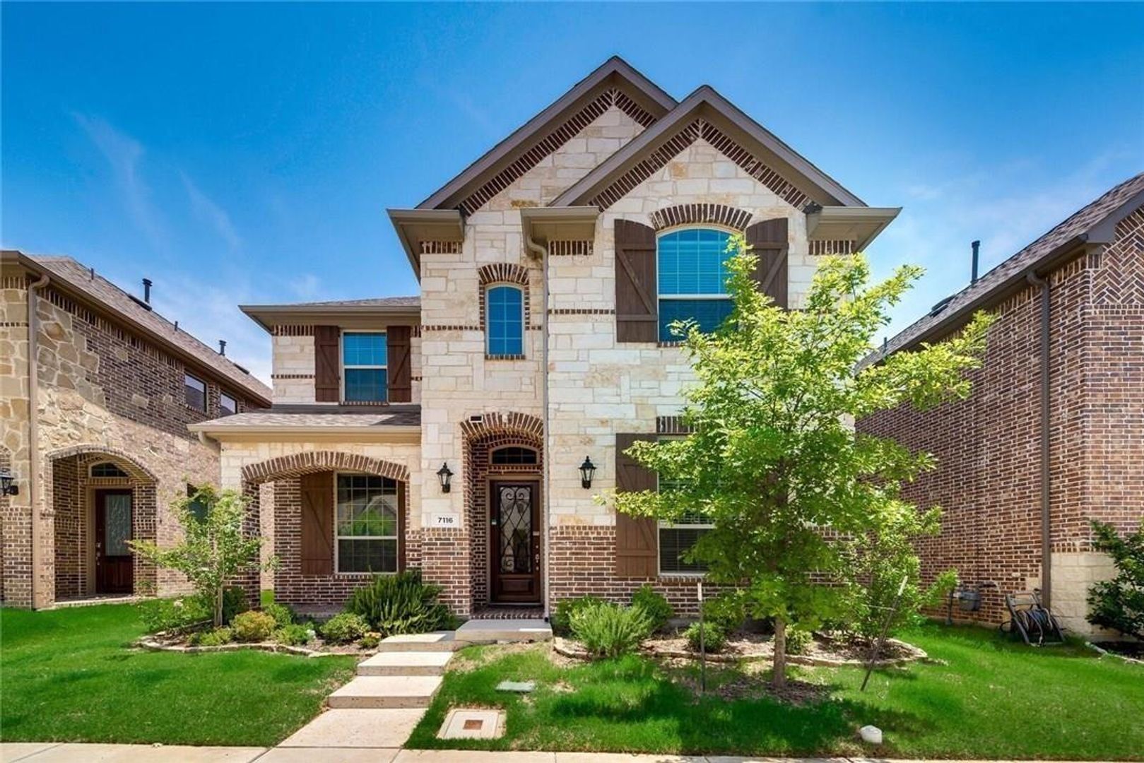 Irving House: 7116 Isle Royale