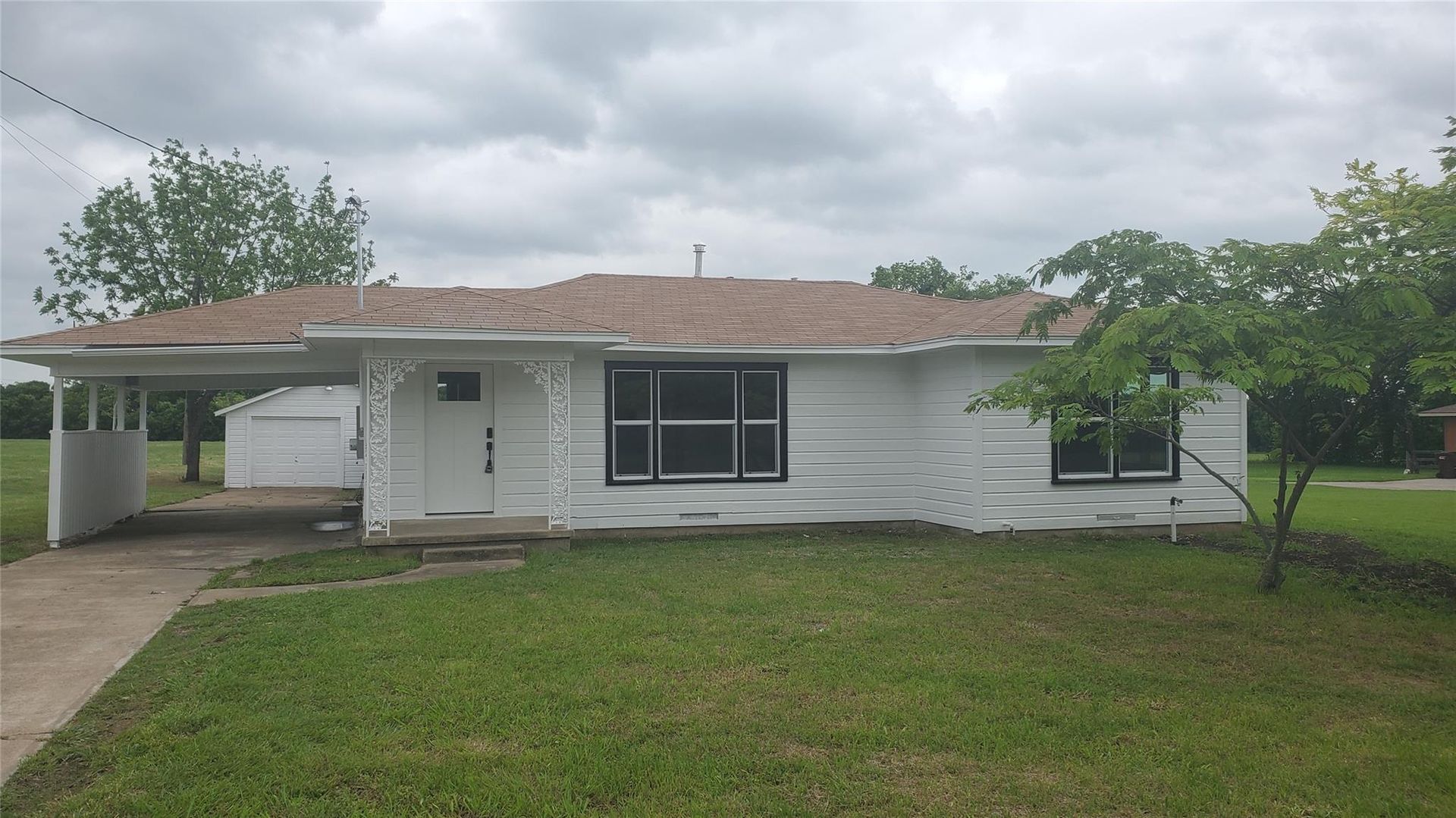 Van Alstyne House: 1237 S Waco St