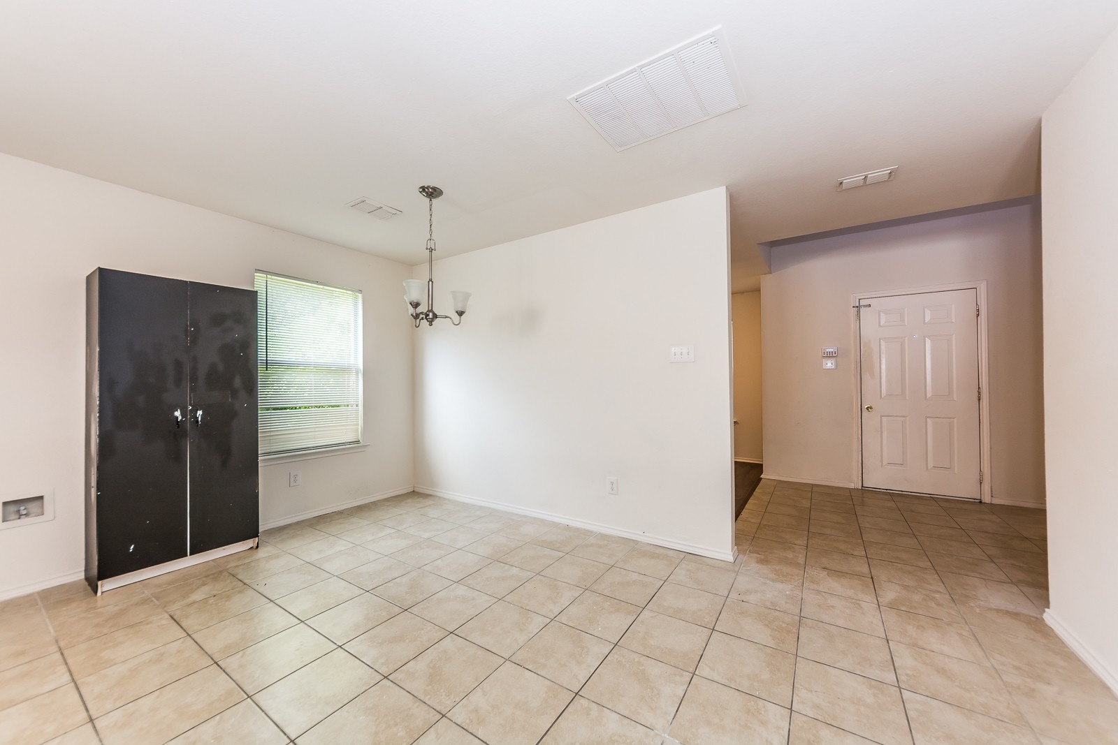 McKinney House: 2905 Frontier