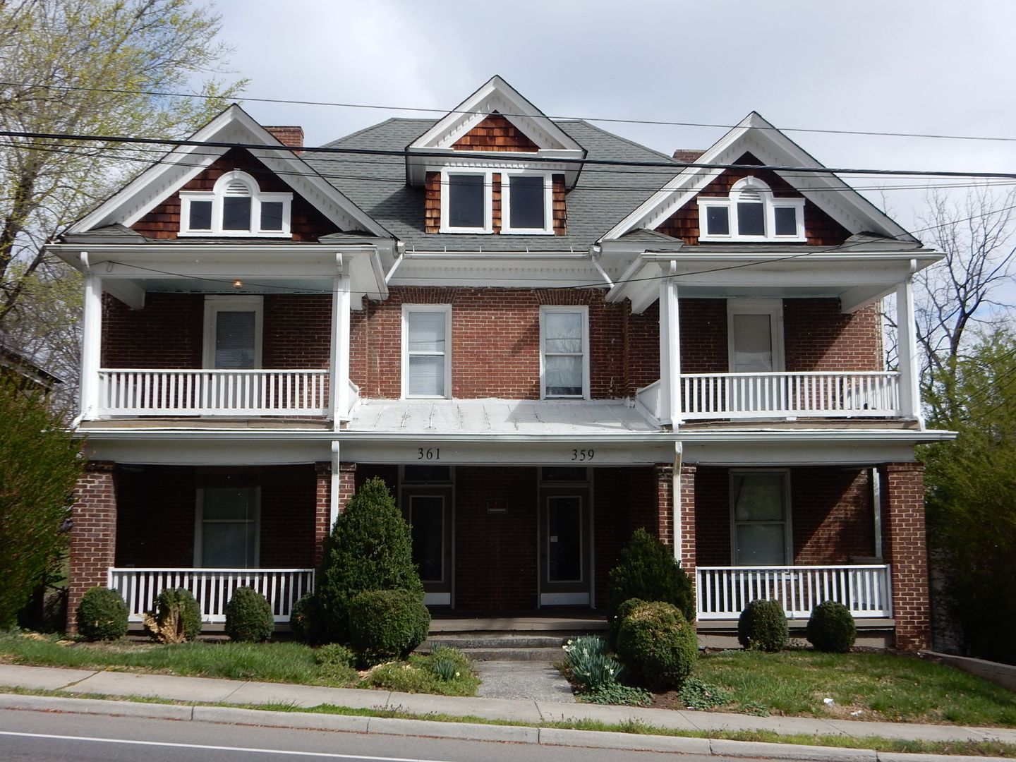 Roanoke Apartment: 359-361 Elm Ave SW