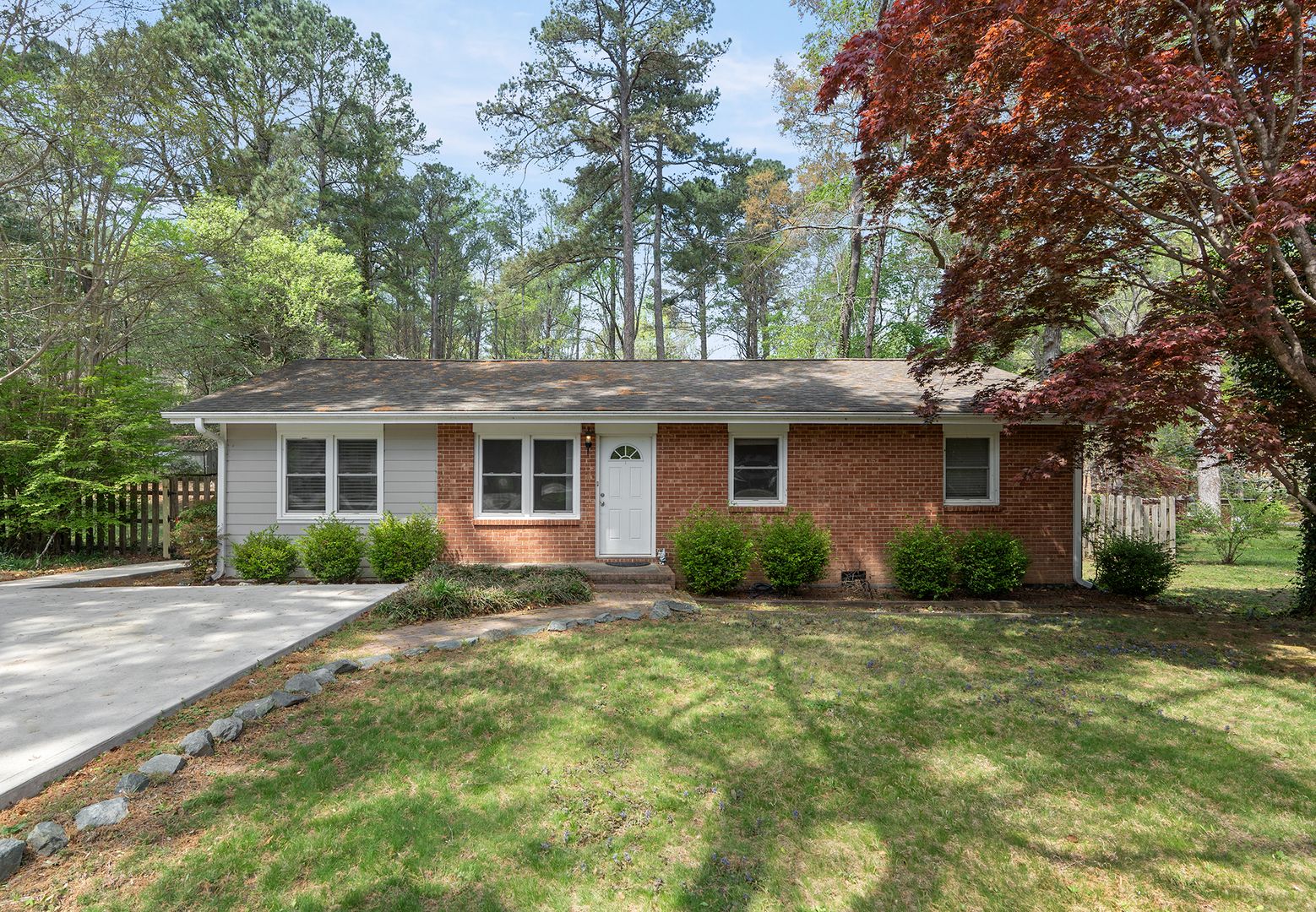 Chapel Hill House: 8907 Rollingwood Rd