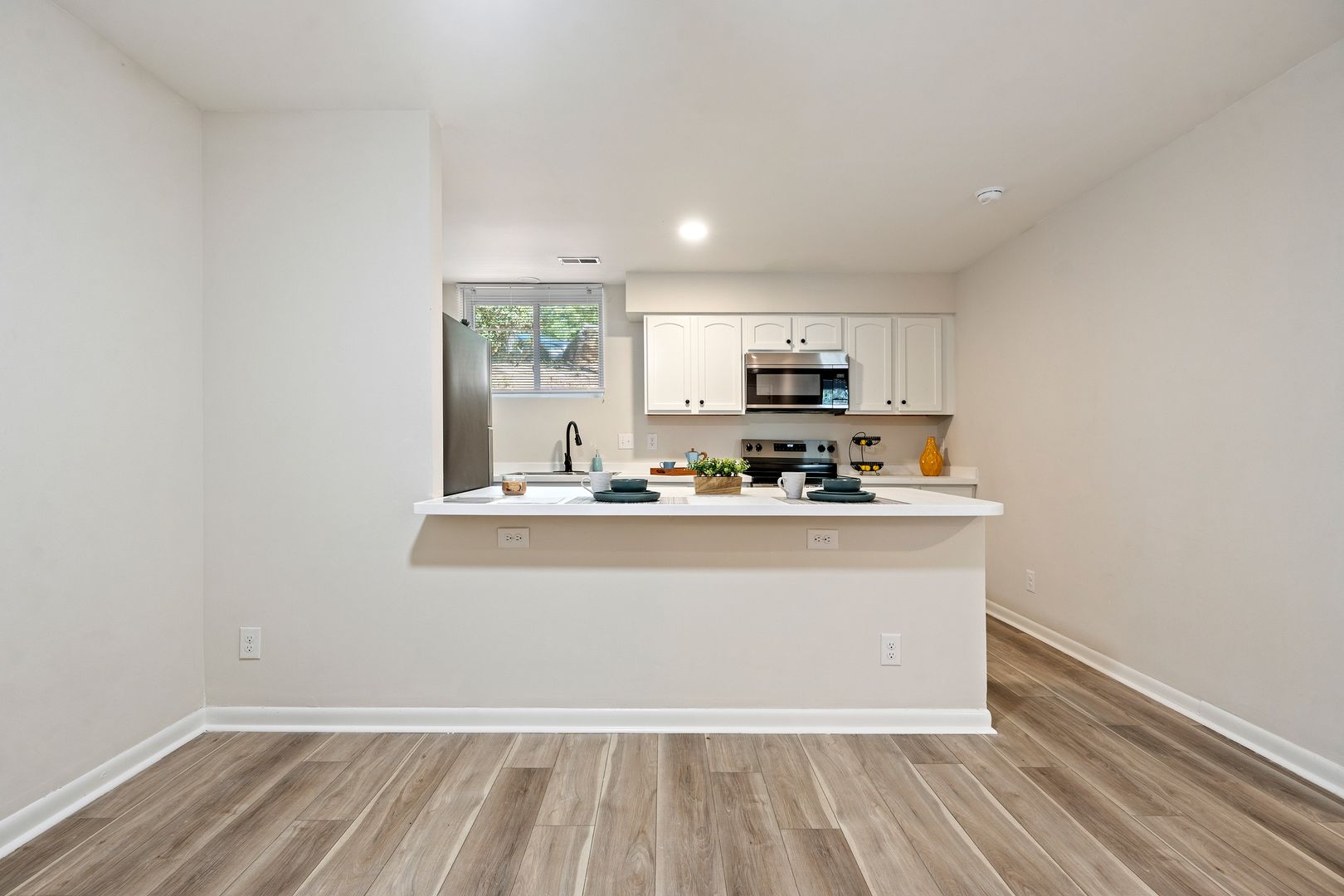 201 Howell Street 4 of 12