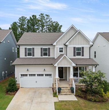 5-Bedroom Home with Deck & Scenic Views in Pittsboro