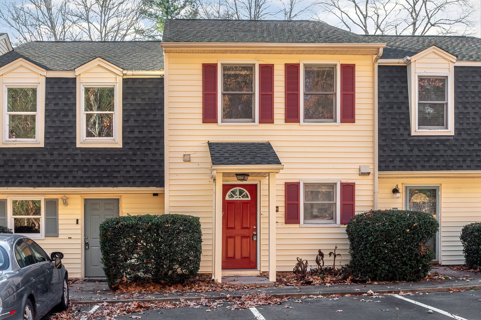Durham House: 1507 Clermont Rd