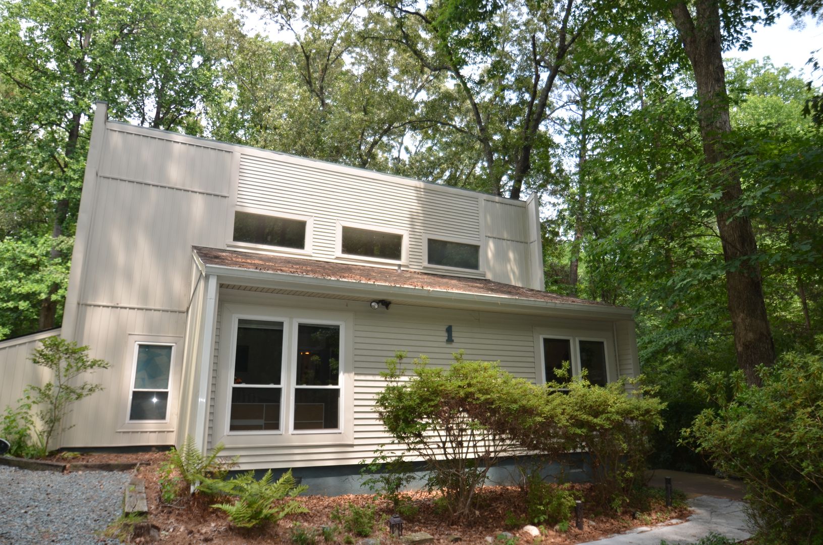 Pittsboro House: 1 Benchmark