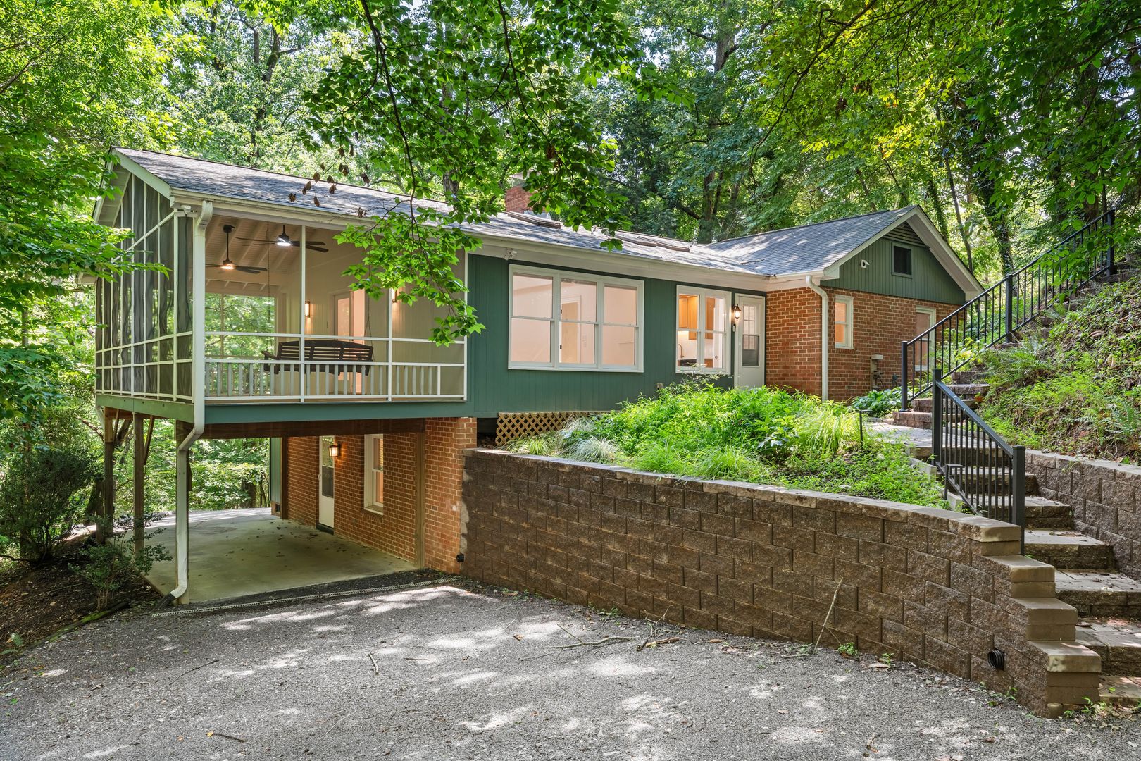 Chapel Hill House: 126 Weaver Road