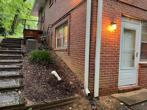One bedroom property - Near UNC Hospital – photo 1