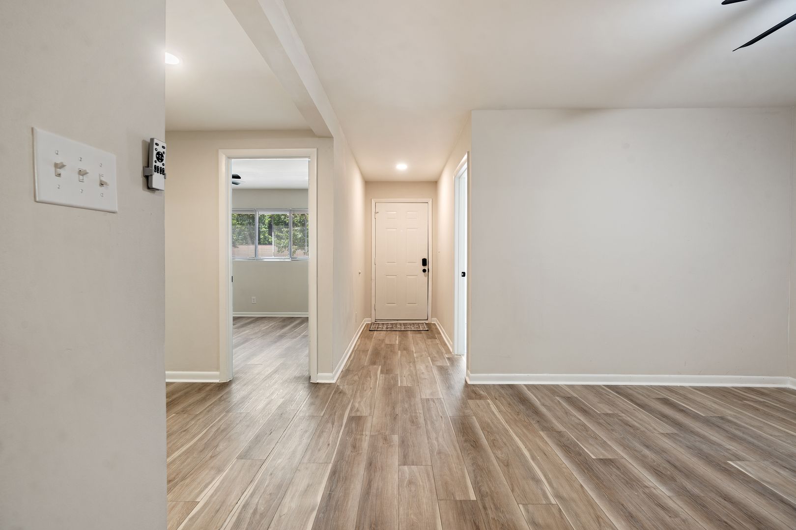 201 Howell Street 8 of 12