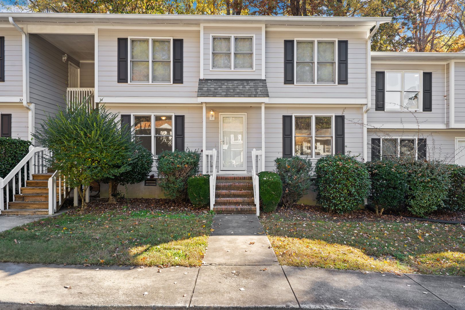 Carrboro House: 121 Westview Drive, #33 Brighton