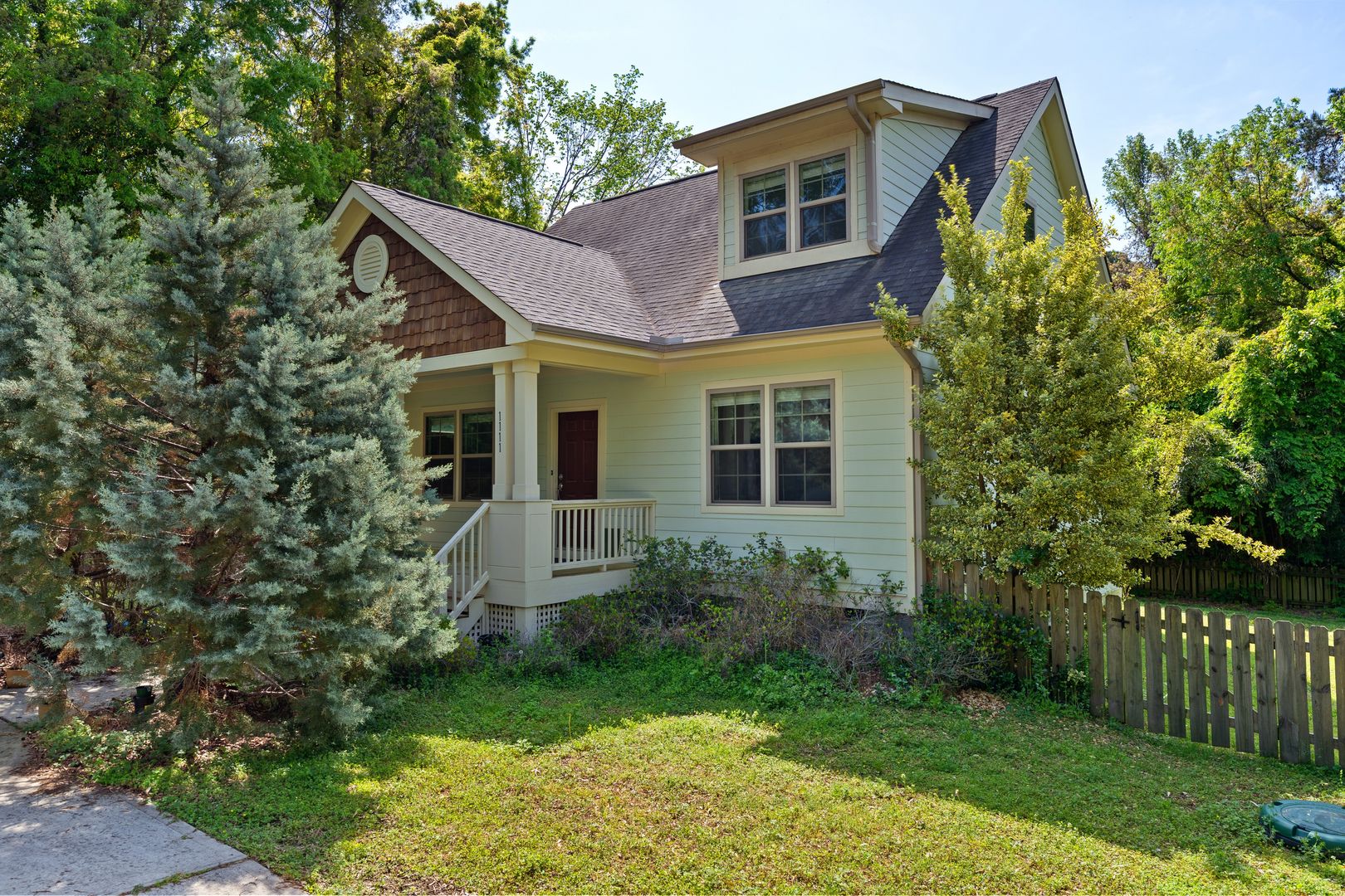 Durham House: 1111 West Murray Avenue