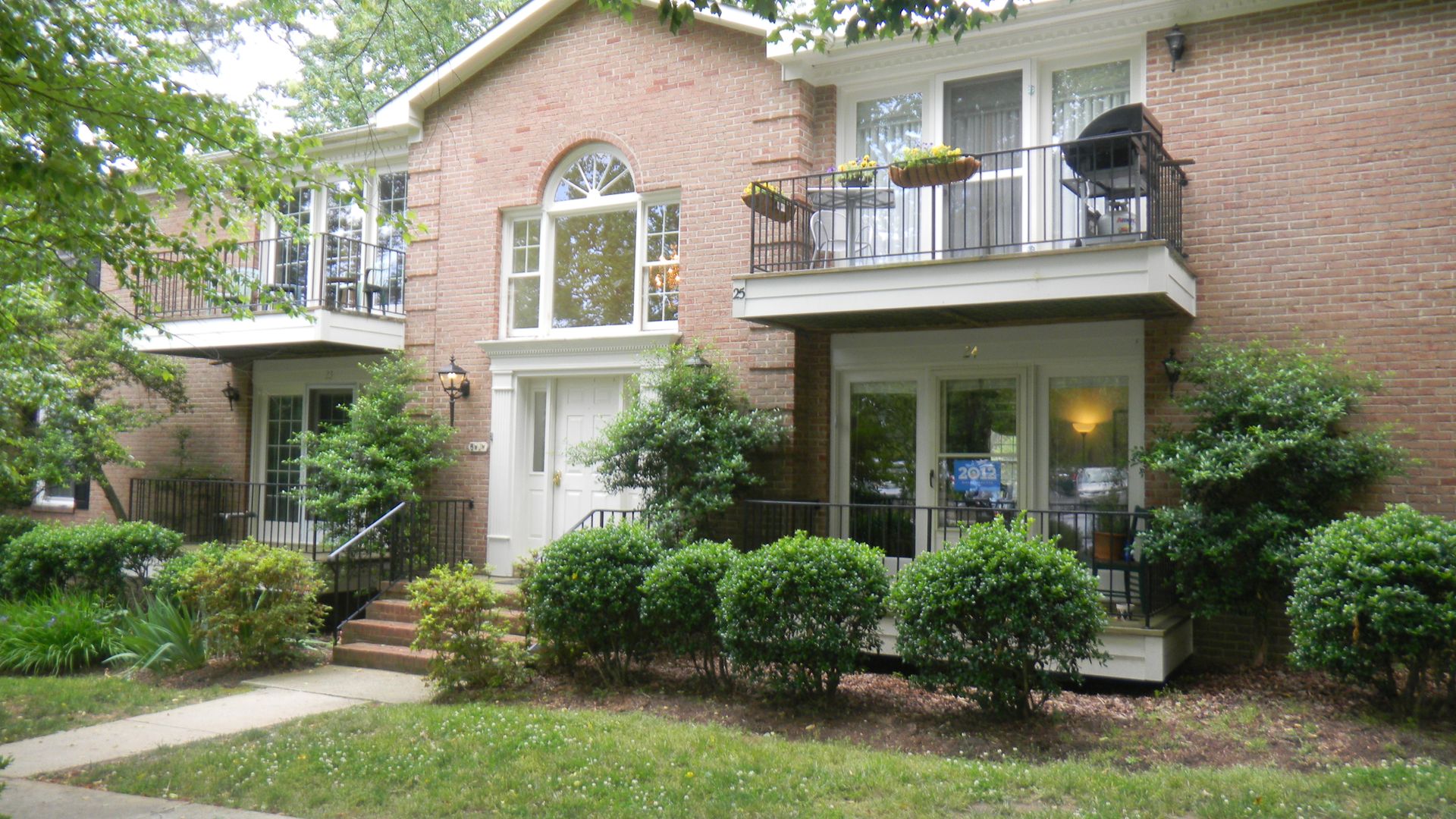 Chapel Hill House: 1515 E. Franklin Street