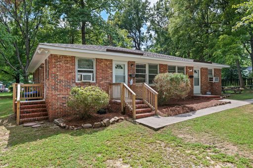 2 BD 1 BA Home in Chapel Hill | Available Now! – photo 1