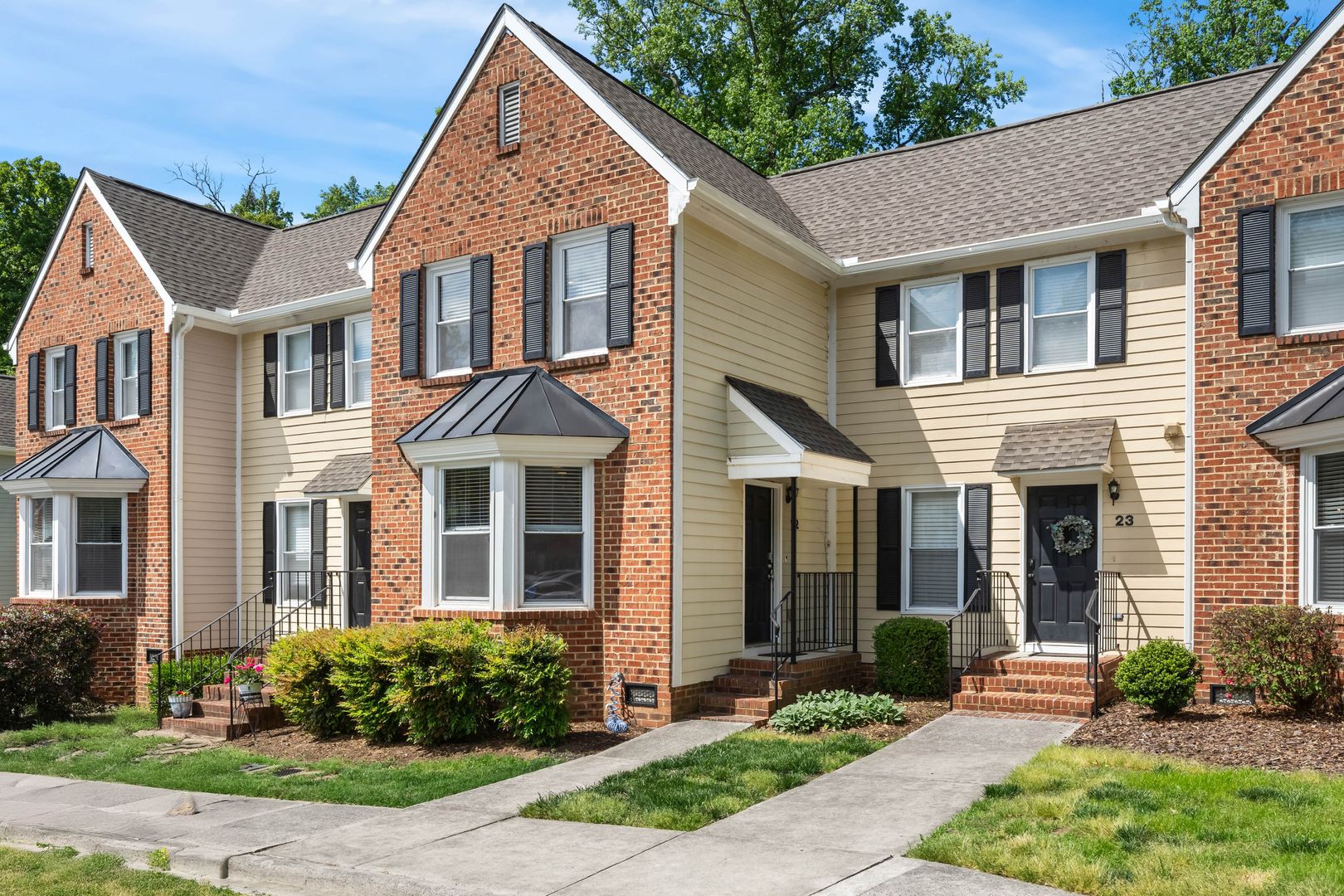 Chapel Hill House: 1 Forest Glen Dr #22