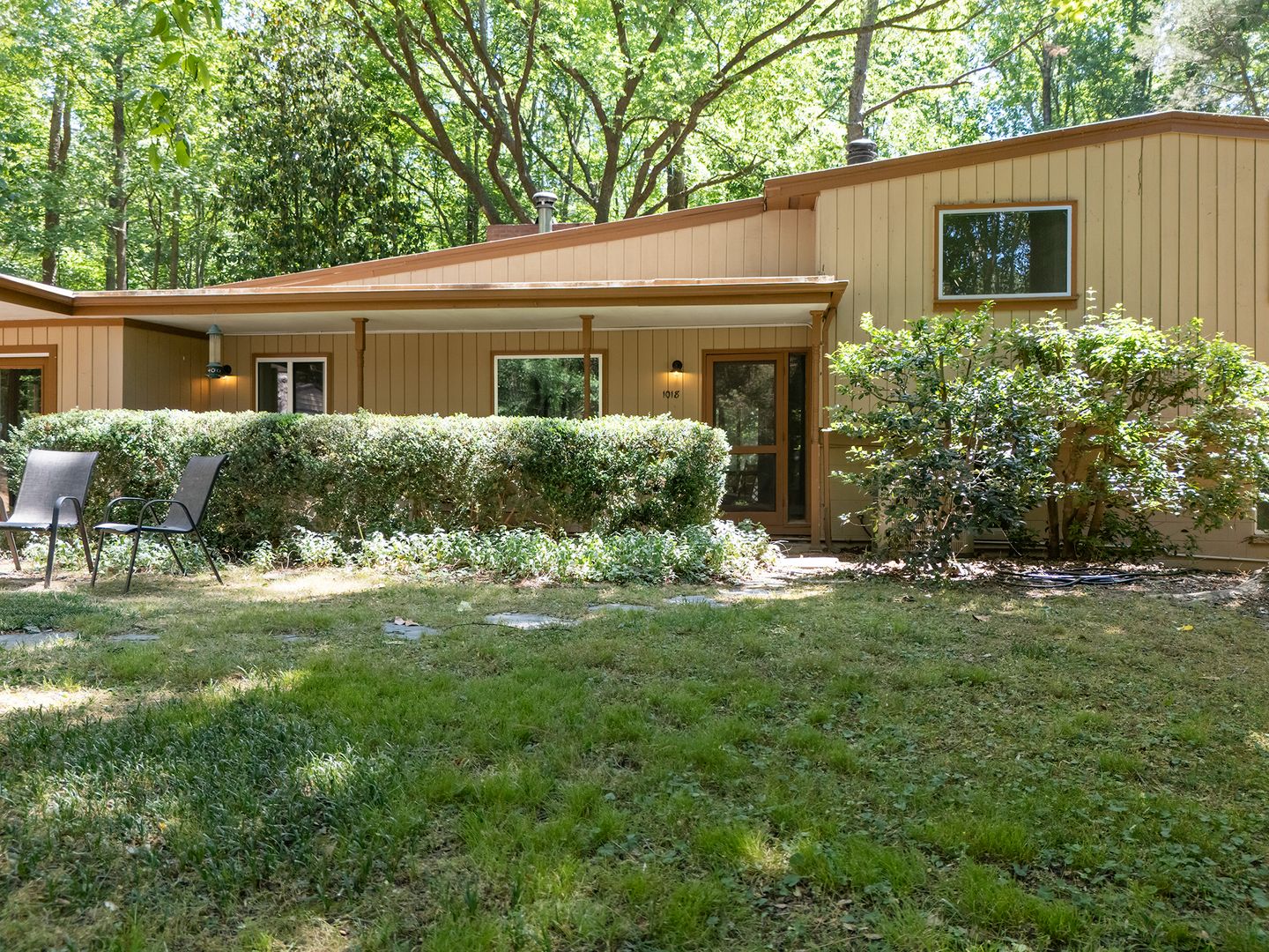 Chapel Hill House: 1018 Mt. Carmel