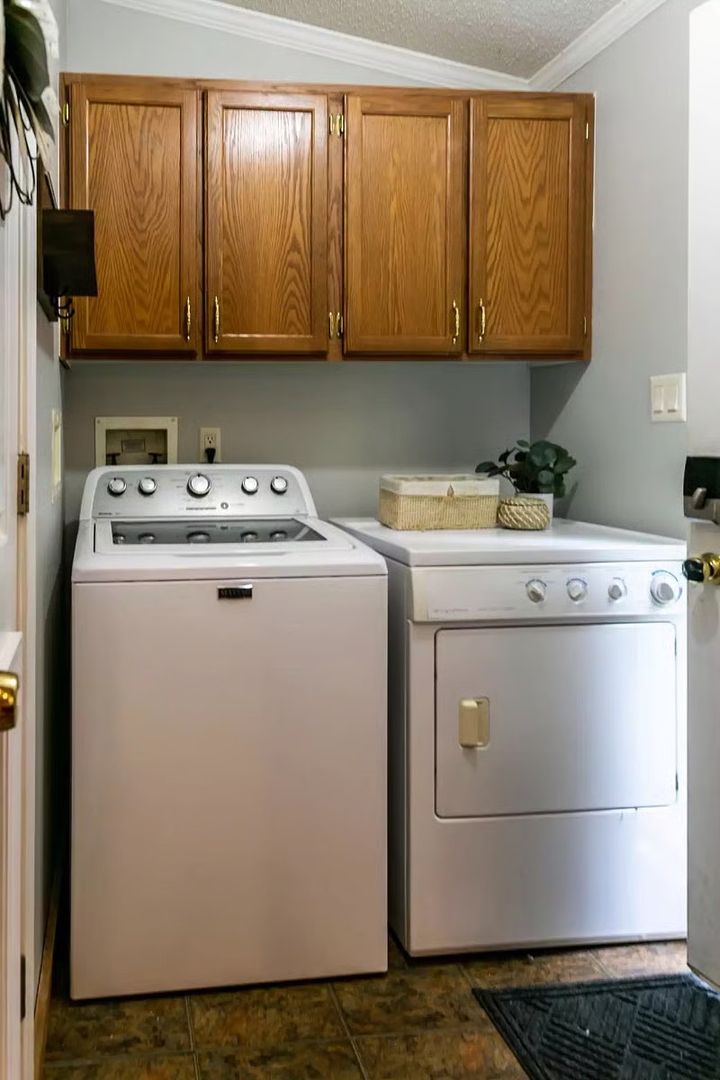 Laundry room at 33 Miranda Knoll