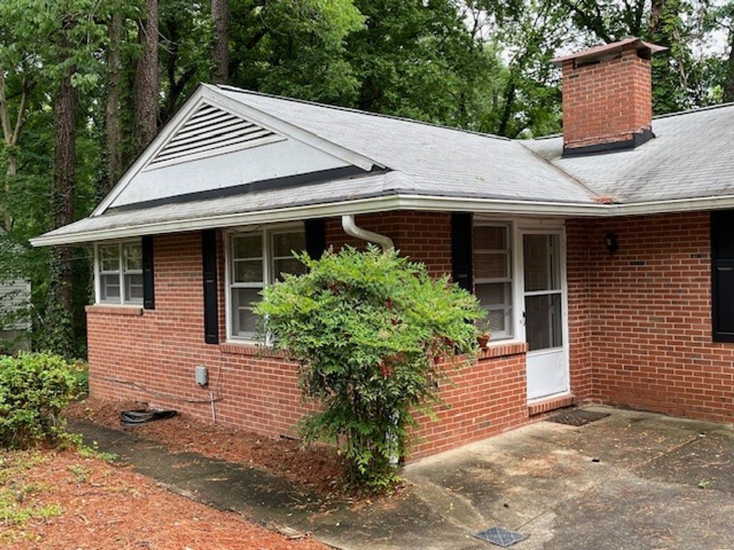 Chapel Hill Apartment: 117 Purefoy Road