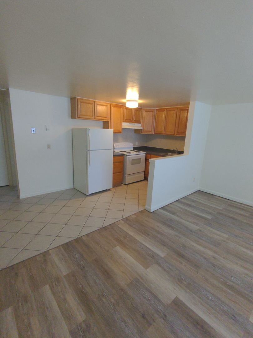 Allentown Apartment: 5300-5321  W. Tilghman Street