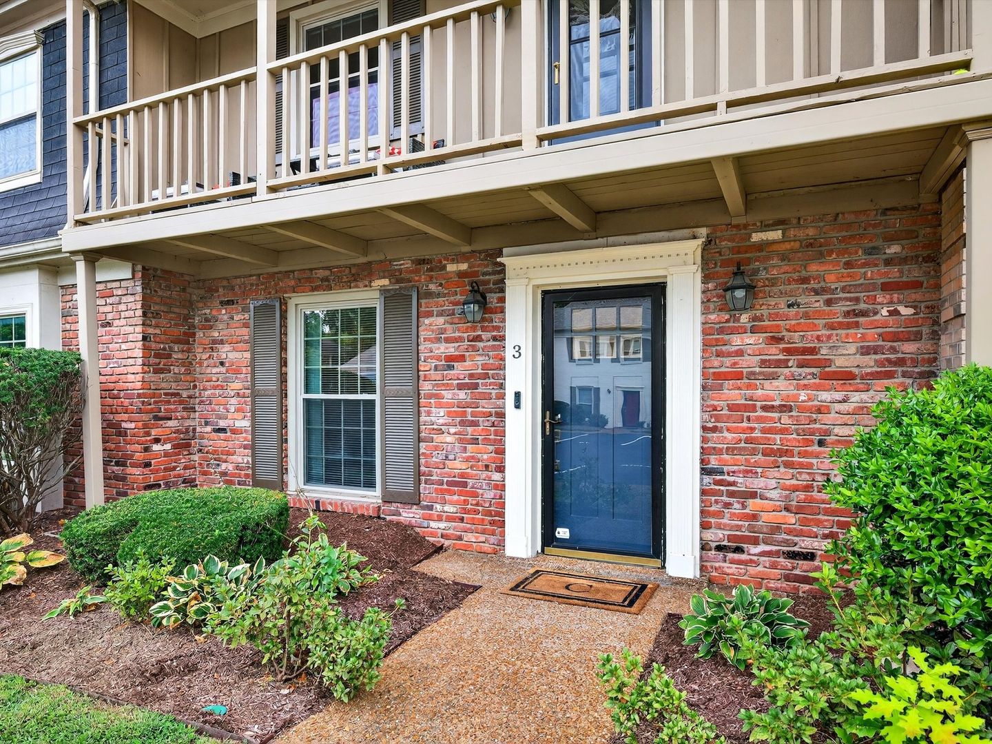 Franklin Townhome: 1011 Murfreesboro Rd