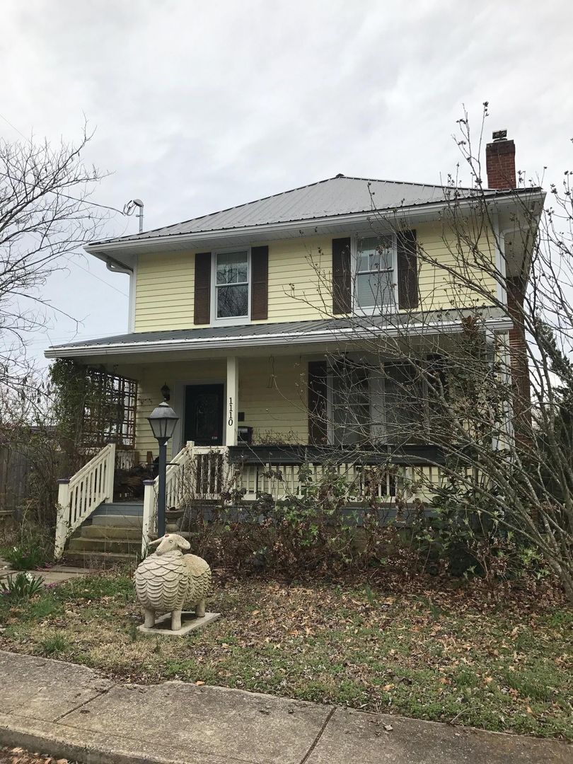Old Hickory House: 1110 Birdsall Street