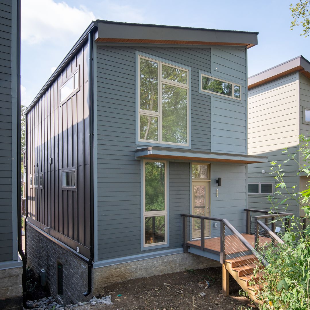 Nashville House: 3060 Edwin Circle