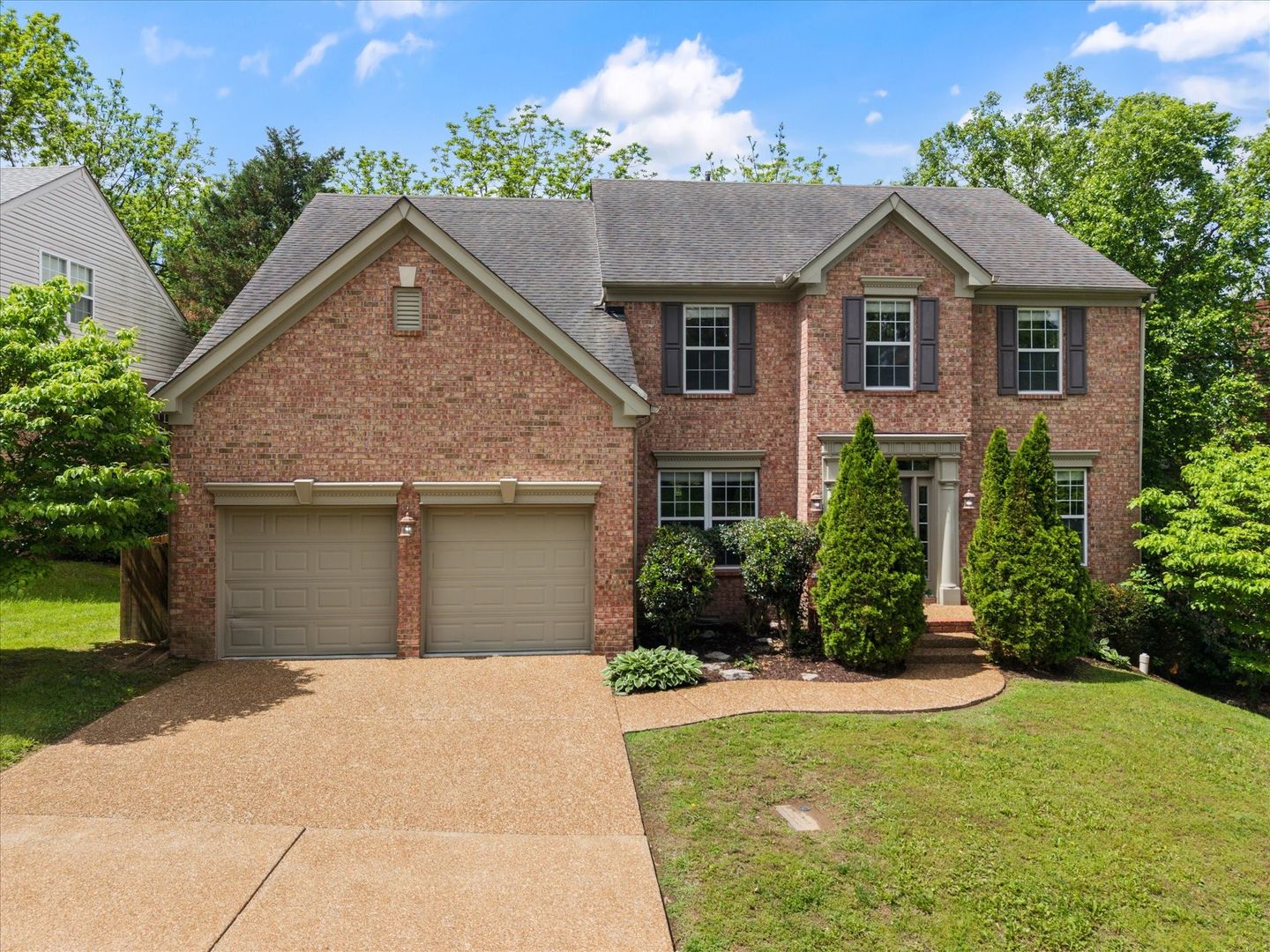 Nashville House: 7117 Holt Run Drive