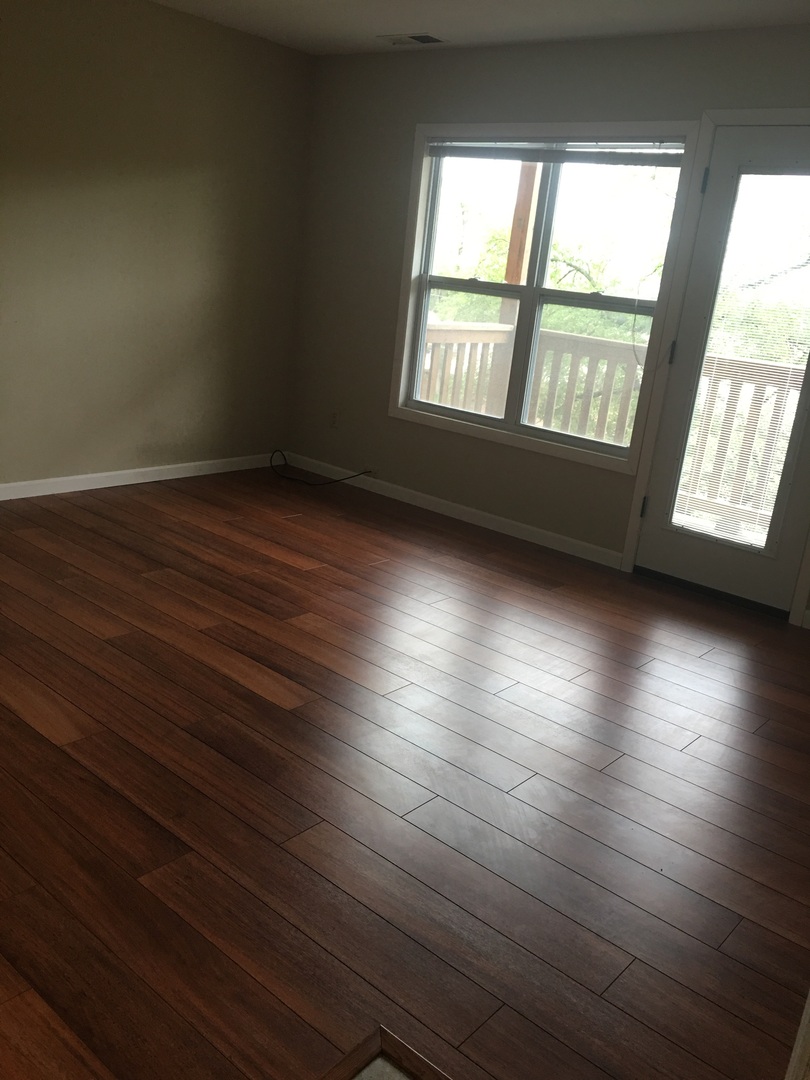 Lawrence Apartment: 901-909 Avalon Road