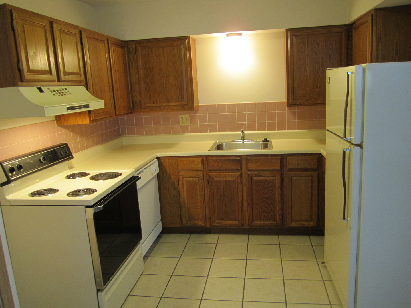 Lawrence Apartment: 2327-2348 Murphy Drive