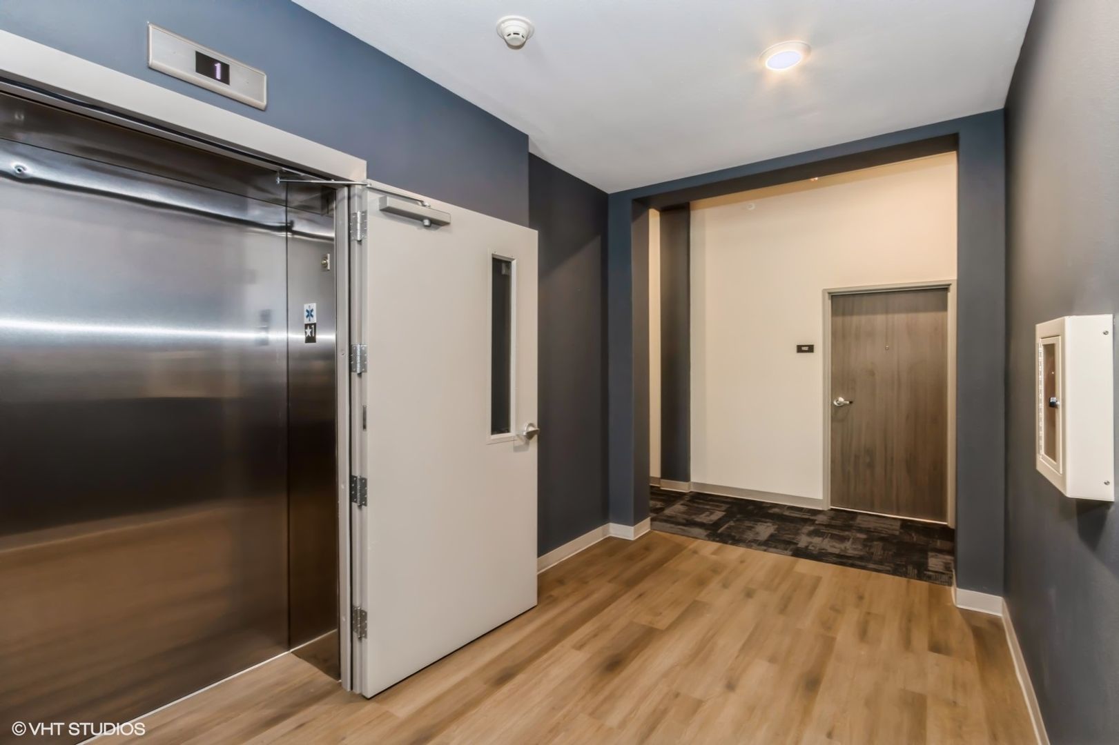 Cedar Rapids Apartment: 4125 Westdale Parkway SW