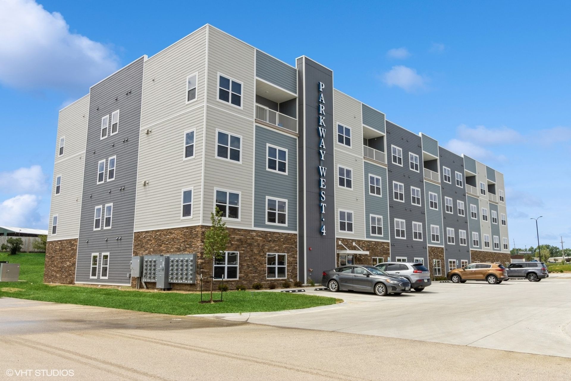 Parkway West Apartments 